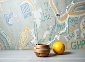 Sanat Dünyasında Kreatif Keşifler Creative Explorations in the Art World